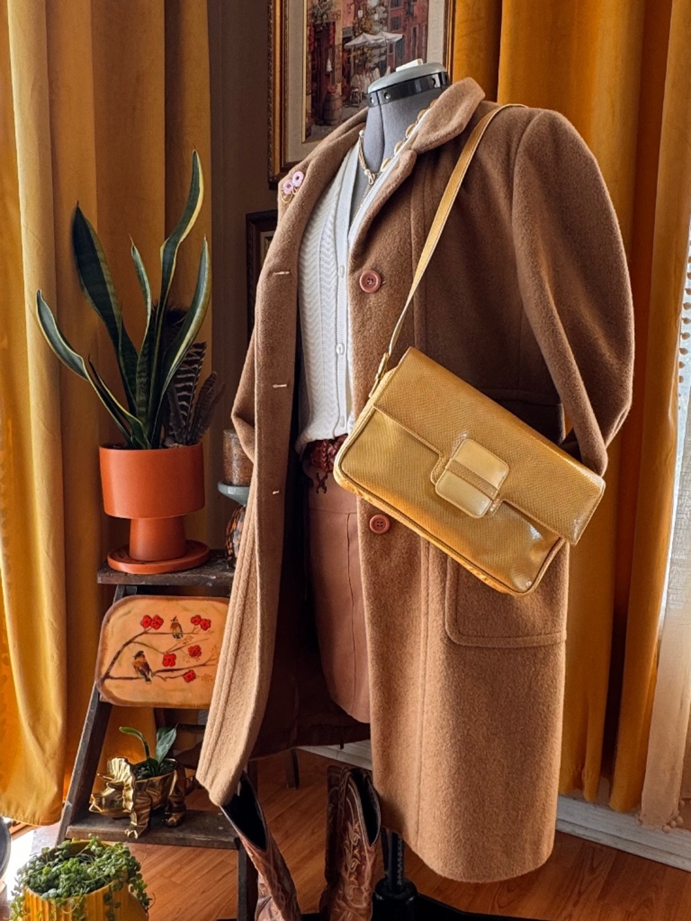VINTAGE LÉCO YELLOW GOLD SHOULDER BAG / PURSE